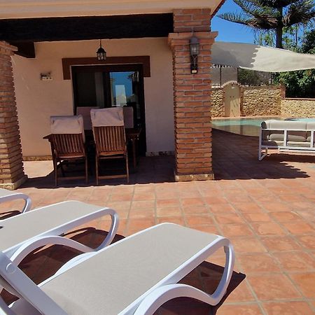 Villa Deluxe Nerja Silhouse Exterior photo