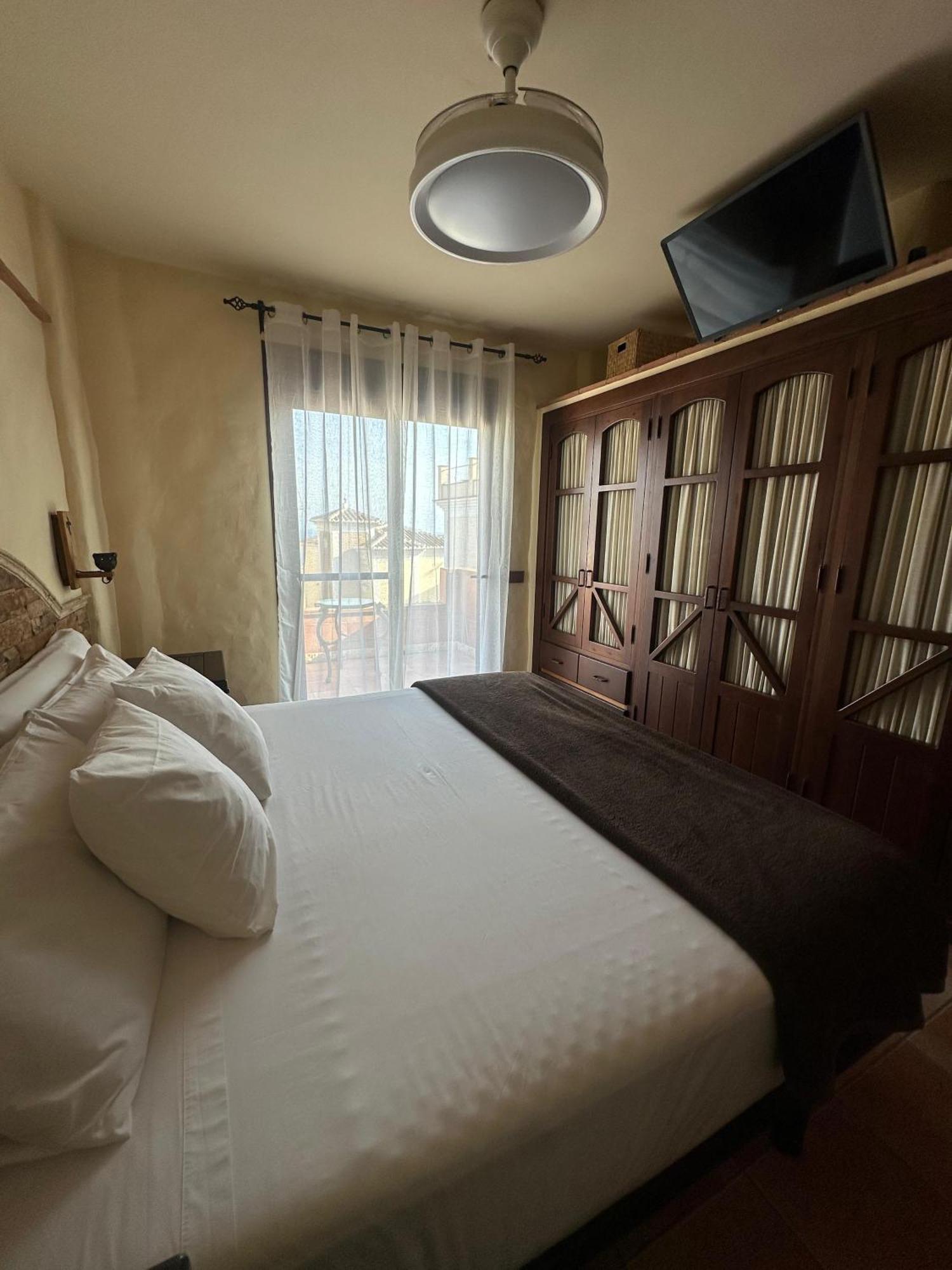 Villa Deluxe Nerja Silhouse Exterior photo
